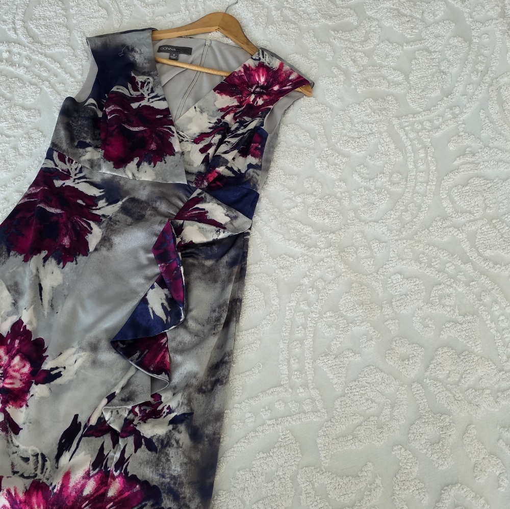 Donna Ricco New York Sleeveless Knee Length Ruffle Dress Womens 6 Gray Purple